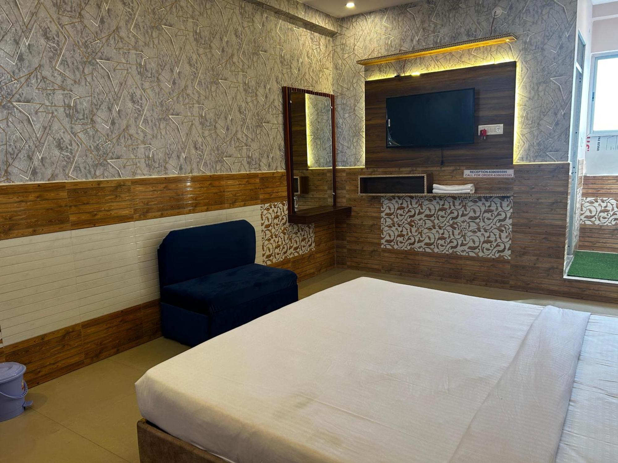 Hotels7Apple Mahoba 外观 照片