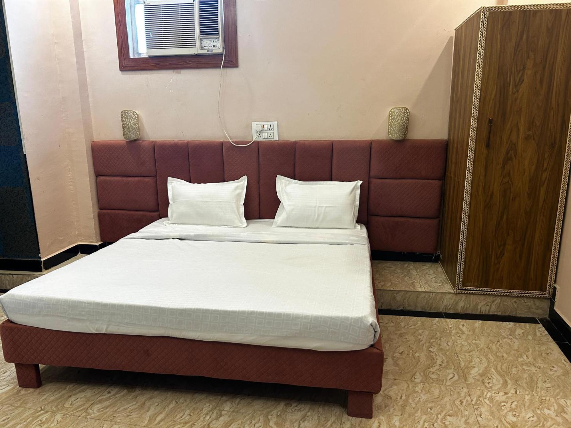 Hotels7Apple Mahoba 外观 照片